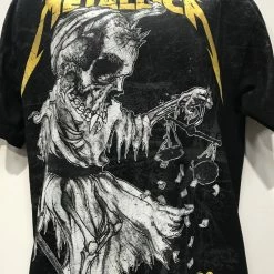 Famous Rock Shop Metallica Their Money Tips Her Scales Again T-shirt